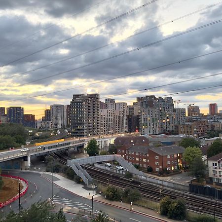 London Excel Cosy Apartment With Balcony & River View Close To O2 Arena, Cable Car, City Hall Eksteriør billede